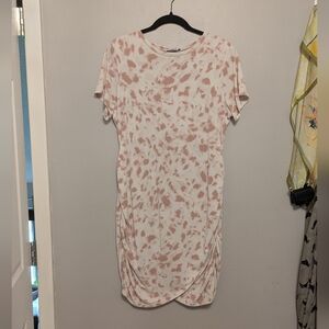 Express Blush Print Ruched T Shirt Dress